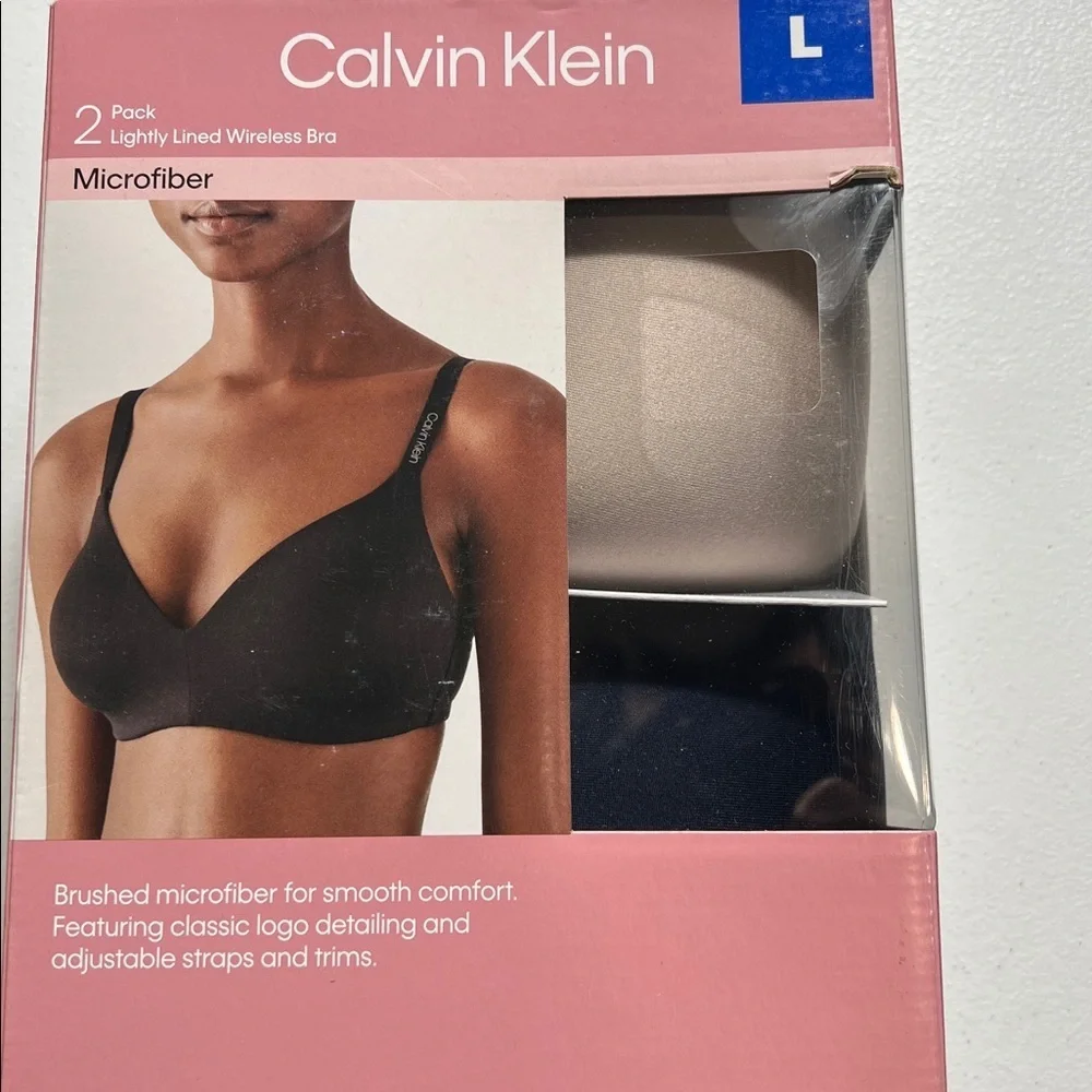 Open box Calvin Klein 2‎ pack wireless bra navy cream